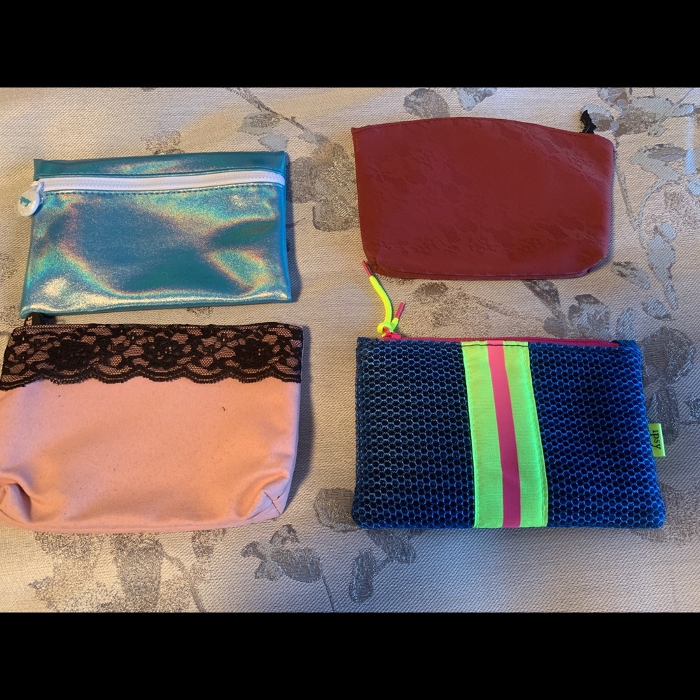 Set of 4 Make Up Bags